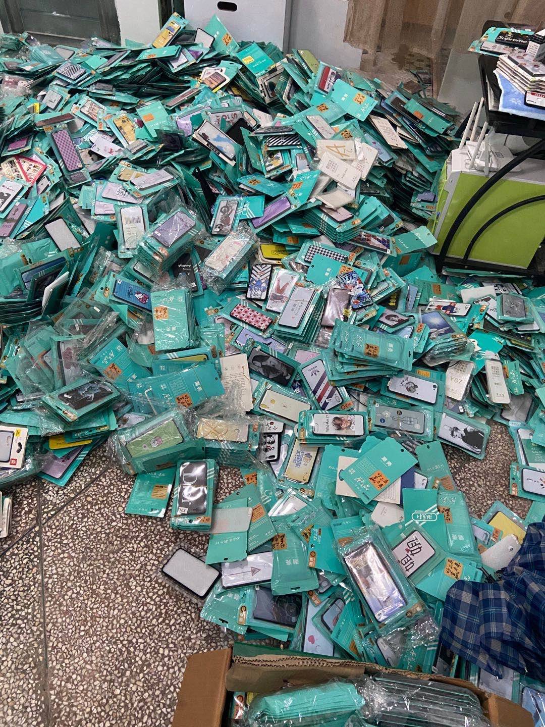 原创             赶紧丢掉！戴这种手机壳有可能铅中毒