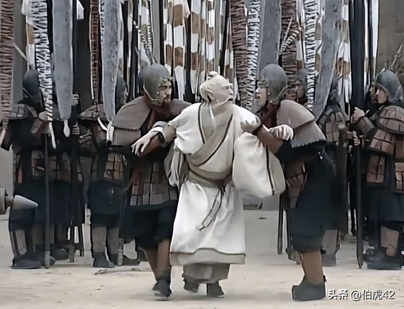 劳师以袭远、无乃不可乎——秦穆公千里远征，背盟伐郑