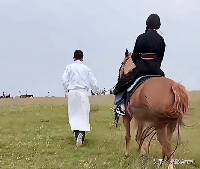 S妈再发文成笑柄，小S全家旅游不带亲妈，马筱梅获赞好继母