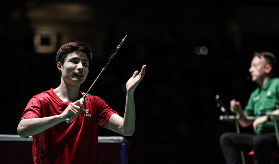 原创             决胜时刻完胜欧洲冠军！石宇奇2-0复仇世界第8，日本封王比肩林丹