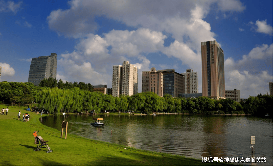 在线体育博彩- 合法体育、彩票和赛马- 