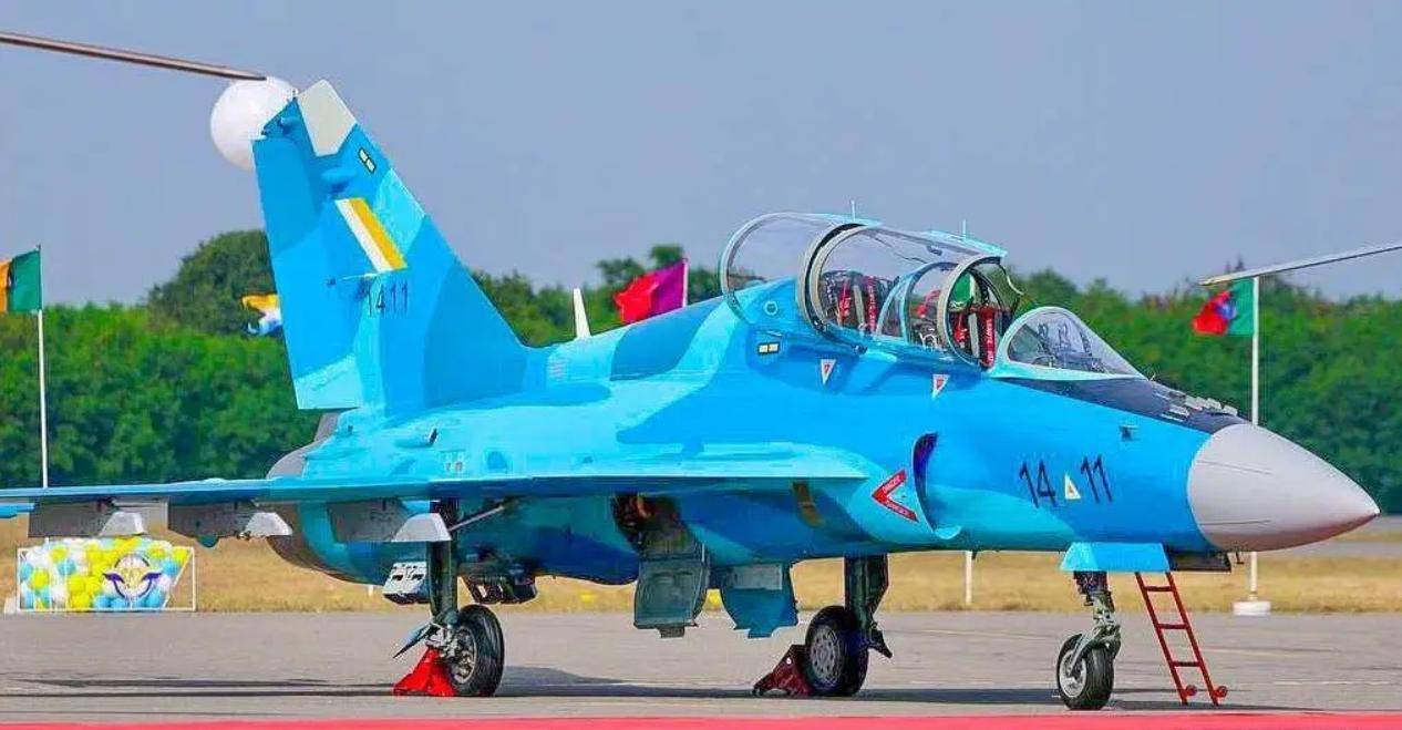红旗-12瞄准F-16后，泰国鹰狮战机出击，中方明确没给柬埔寨武器