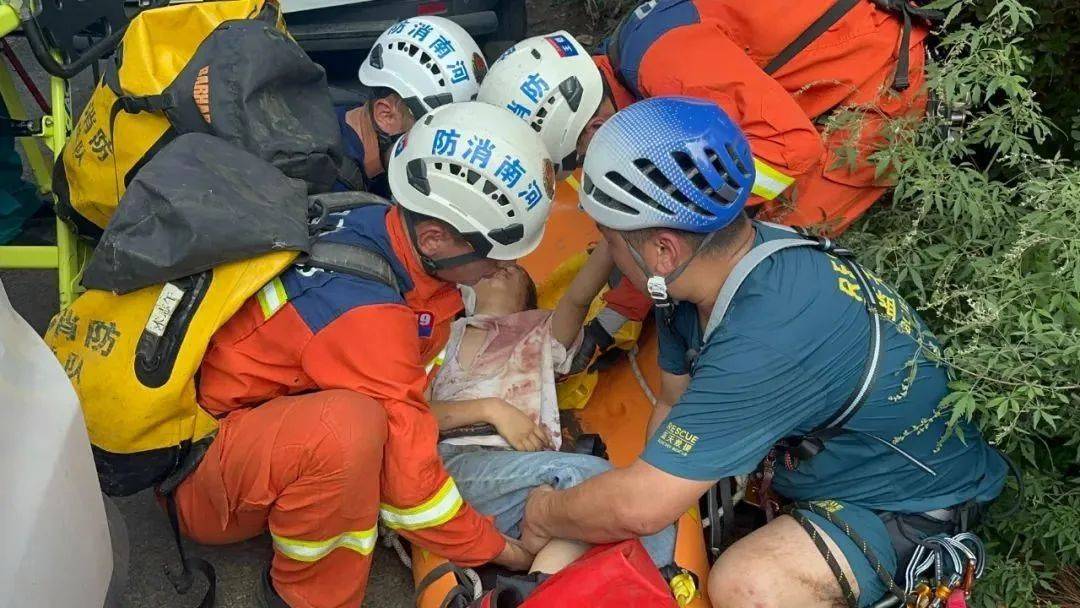 8岁自闭症男童遗体被找到，救援队曝光死因，生前饱受痛苦