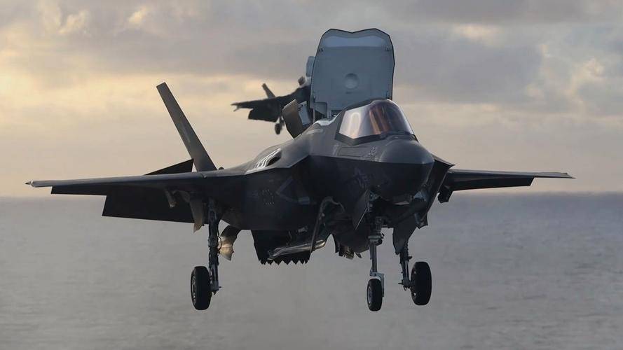 英军F-35B又出状况！鹿儿岛紧急迫降背后，技术软肋暴露无遗