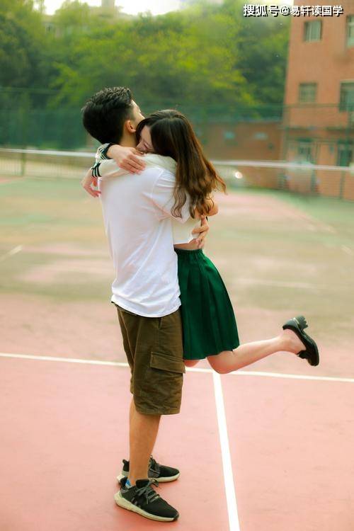 梦回五年暗恋，当旧情重燃，心中的喜悦与未解之谜