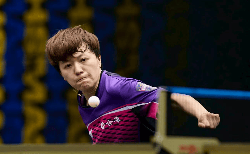 原创             连续两轮霸气横扫！石洵瑶3-0中国台北老将，静待国乒德比战胜者