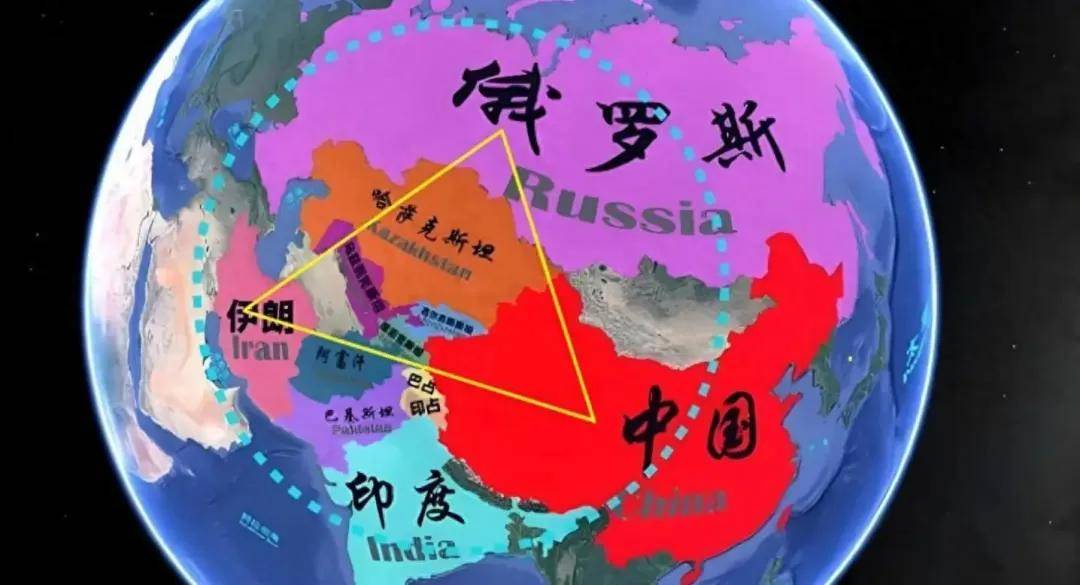 “背刺”中国？与普京会面后，特朗普：中俄是“天然的敌人”？