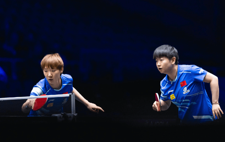 原创             WTT大满贯！孙颖莎/王曼昱3-0单晓娜/吴咏琳，海产姐妹双线狂奔