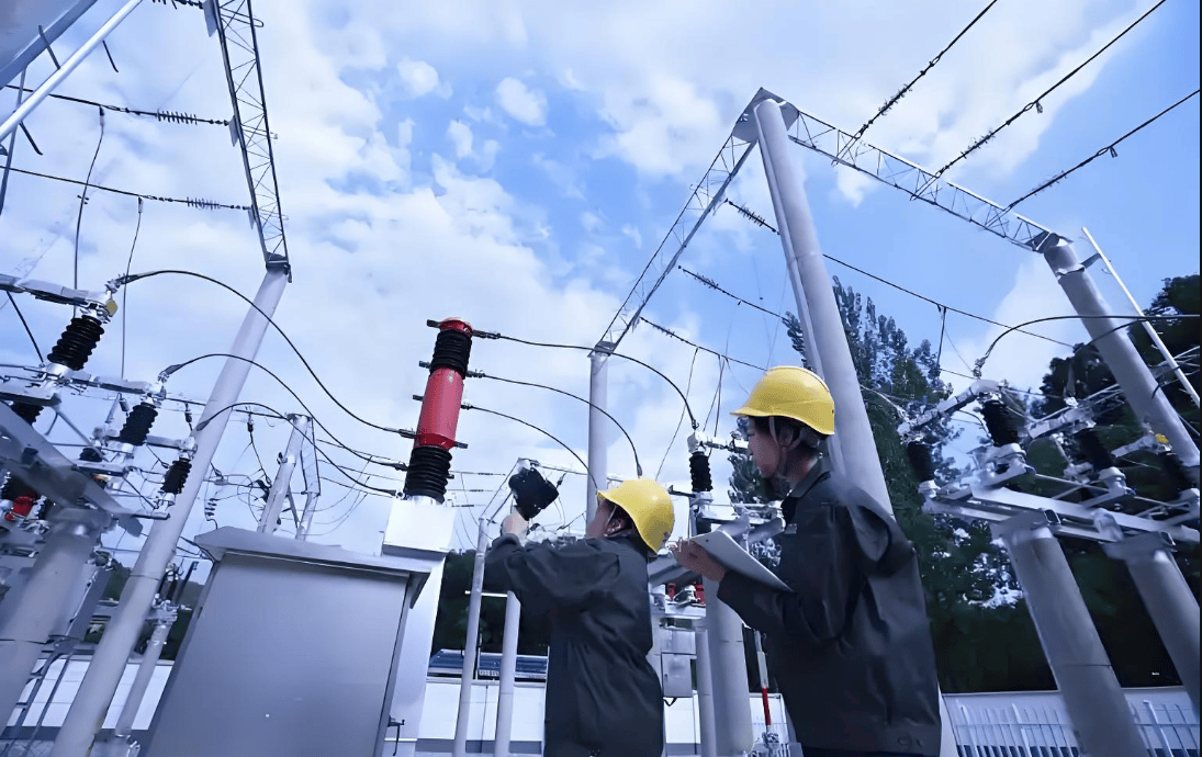 原创             中国企业不买H20的账，黄仁勋赶赴台积电，或定制新款AI芯片