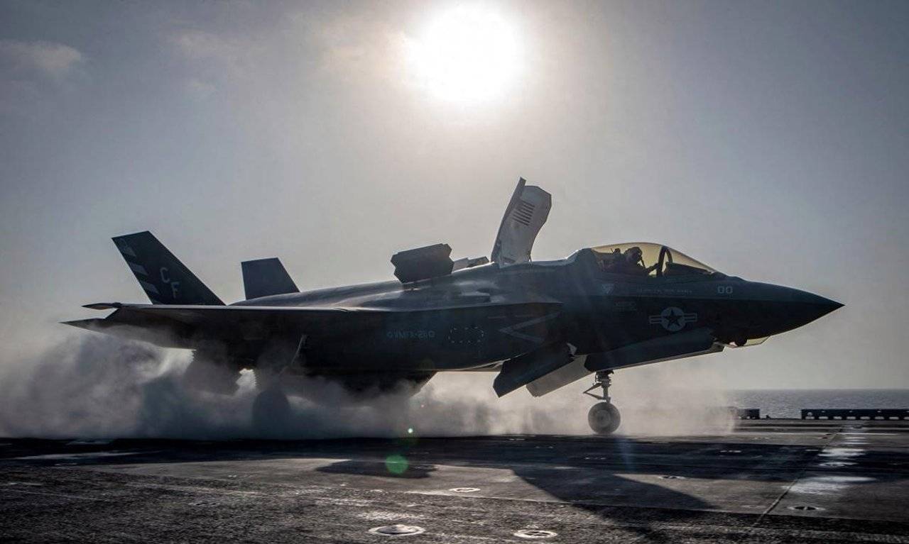 英国航母亚太秀肌肉反露怯，F-35B面临“无弹可投”窘境