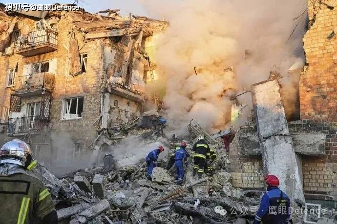 俄军第二大规模空袭！乌克兰至少21人死亡，欧盟代表团大楼被击中