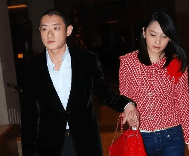“京城四少”汪雨官宣再婚，娶小18岁白富美，疑前妻留下一个儿子