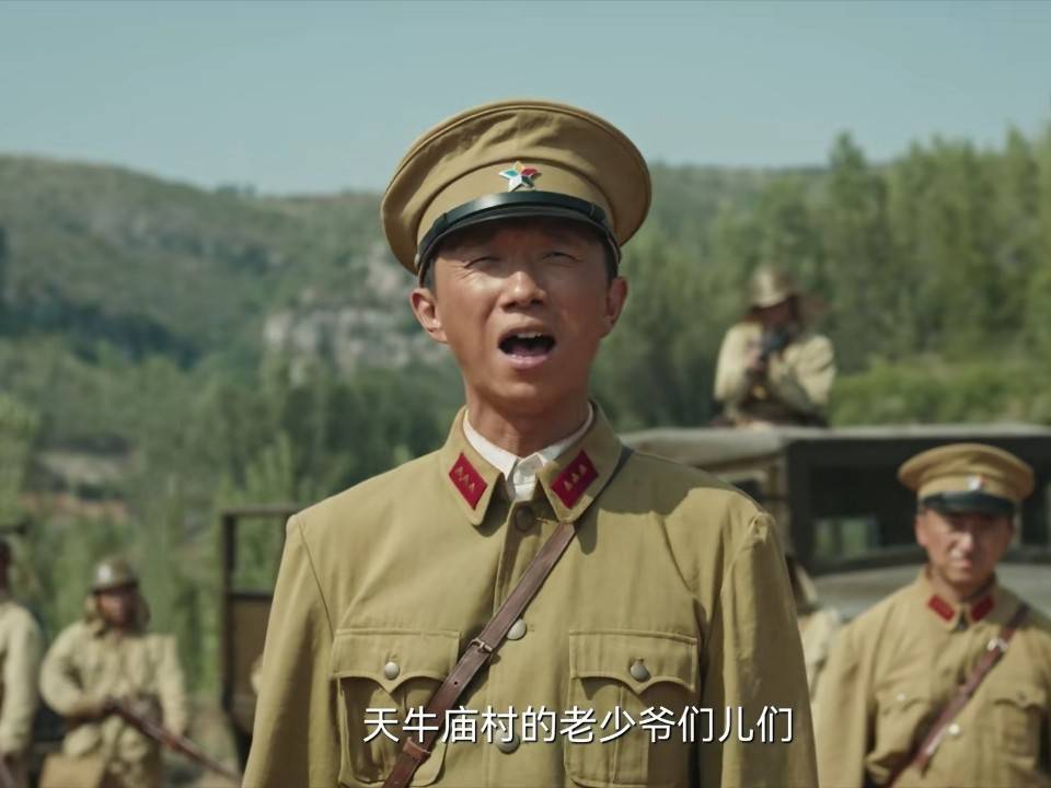 “封腻味”宋家腾大火，戏外老婆肤白貌美颜值高，儿女双全太幸福