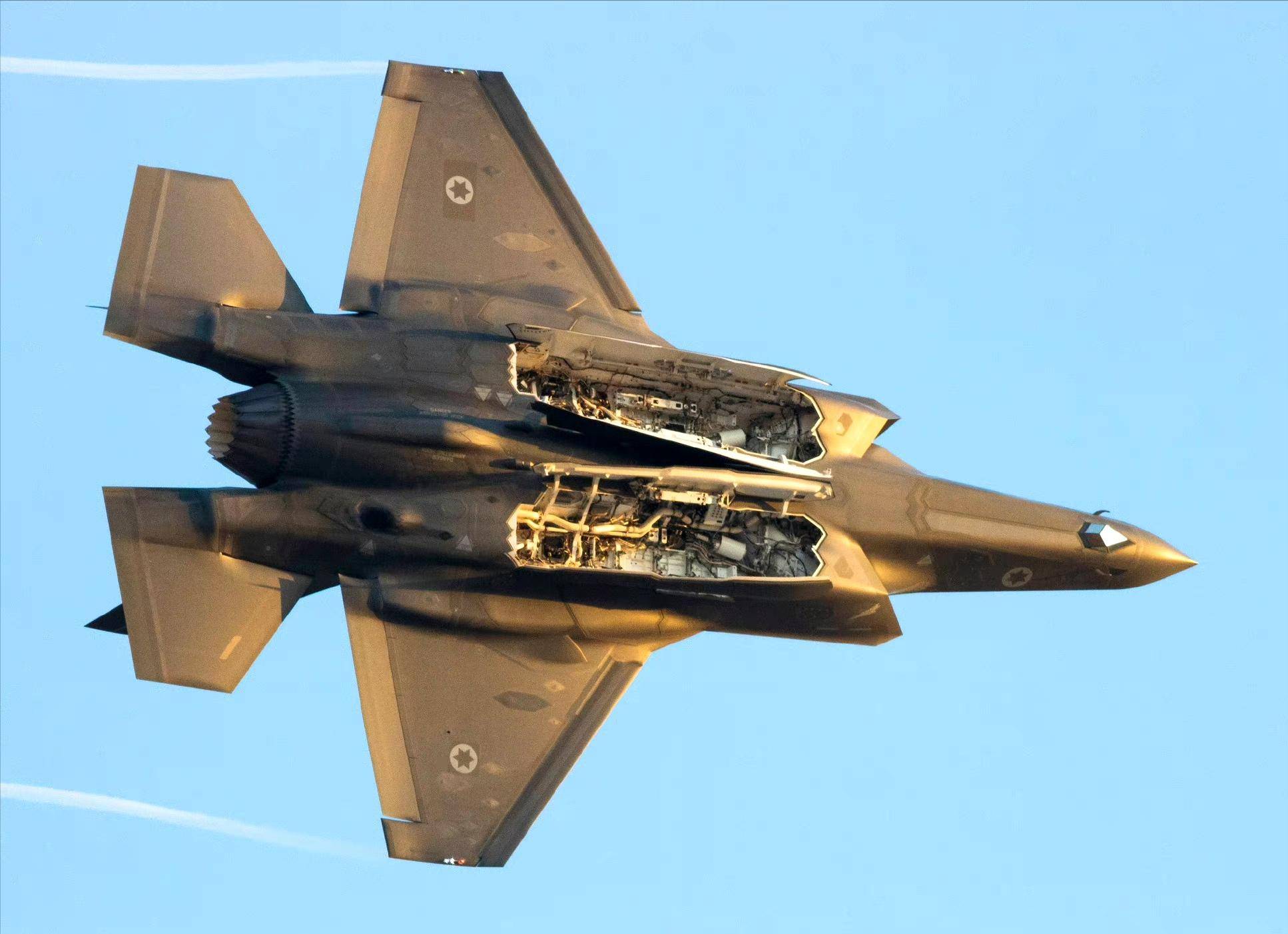 性能砍半，天价F-35沦为“半成品”，美军为何照单全收？