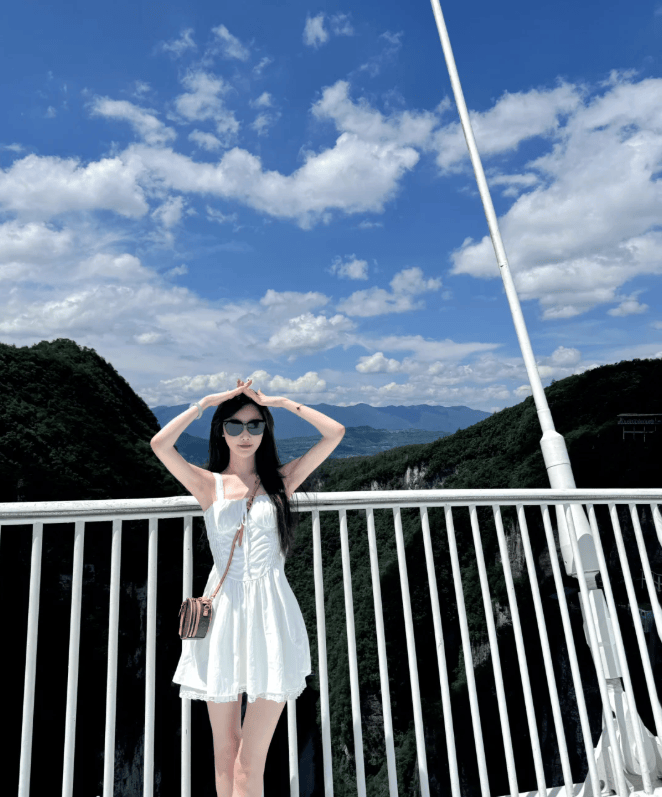 “张家界五天四晚旅游攻略2025亲子游张家