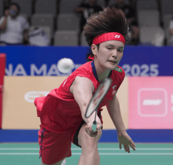 原创             挽救4个局点逆风翻盘！王祉怡2-0横扫世锦赛冠军，下场为队友复仇