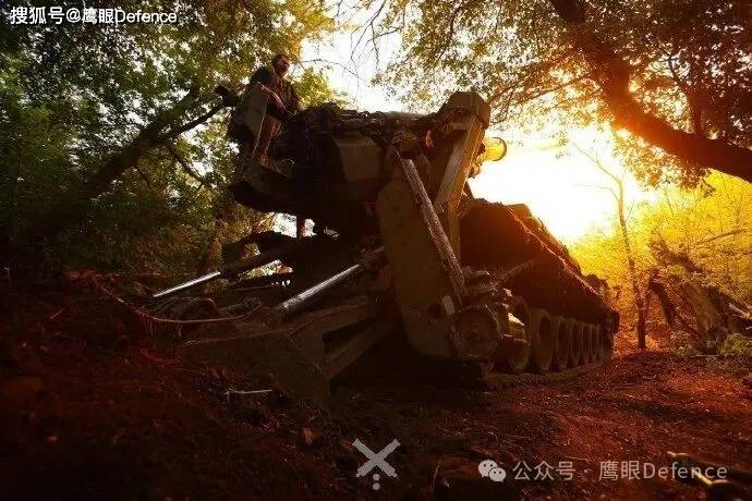 从俄军拉平上将解职说起：乌军也解职两名军团司令，准00后出任美械旅旅长