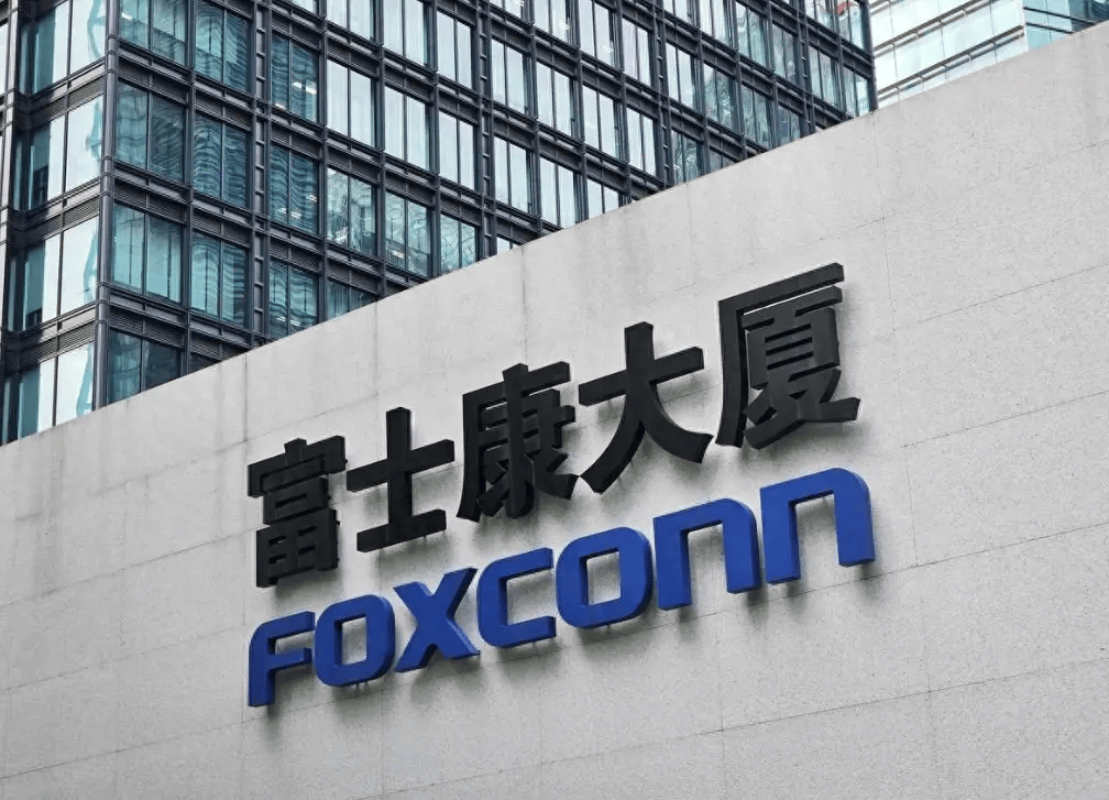 原创             富士康扛不住了？郭台铭祸从口出，这下中国大陆没饭赏了