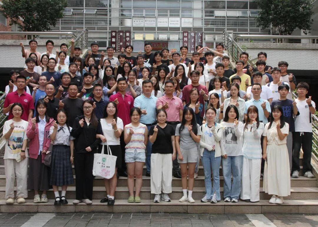 《阿凡达》发光植物成真：科学家打造发光多肉，发光持续时间最长达2小时