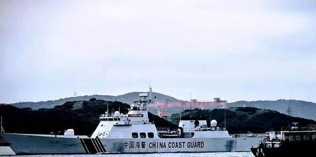 收拾日菲，无需解放军出手！中方亮出的大杀器，连美国都羡慕