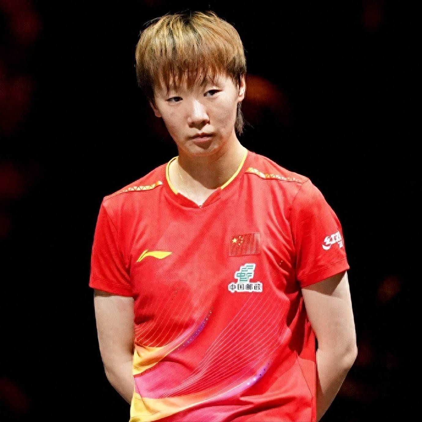 虎牙直播_NBA直播_足球篮球英超欧洲杯高清体育赛事笑喷!王曼昱印度亚锦赛热身天上掉下一坨鸟屎鳗鱼笑着继续训练