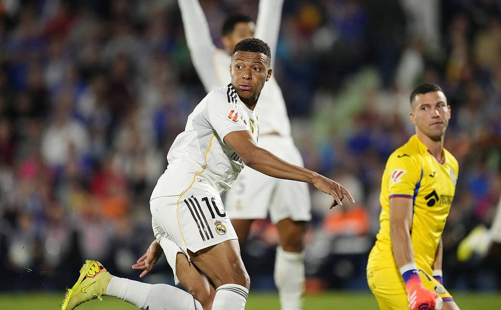 姆巴佩连续进球生涯395球超越梅西冲击金球奖！西班牙足球甲级联赛