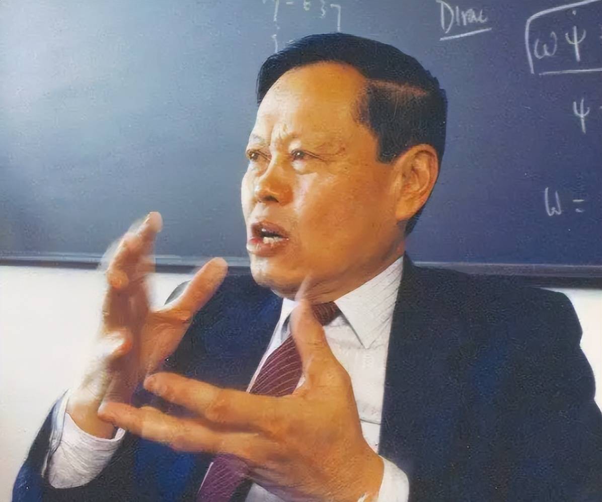 原创             杨振宁父亲有多牛！民国数学天才，教育观奇特，到死都没原谅儿子