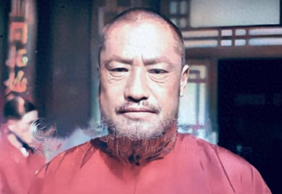 这就是西北军阀马步芳的真实样貌凶狠暴虐眼神满是骄横与自PG电