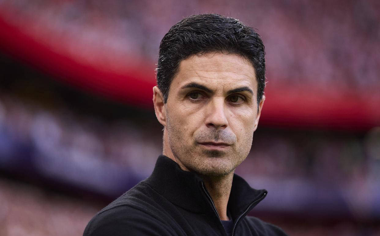 “阿森纳英格兰足球超级联赛笑纳大礼领跑英超