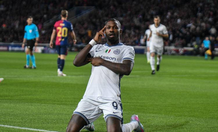 “意甲动向：巴萨欲挖AC米兰新星国米9号图