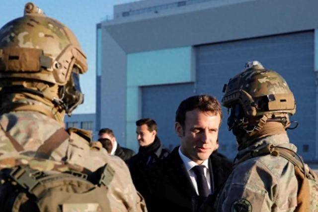 2000法军增援乌克兰！马克龙知道普京的厉害，先一步留好了退路