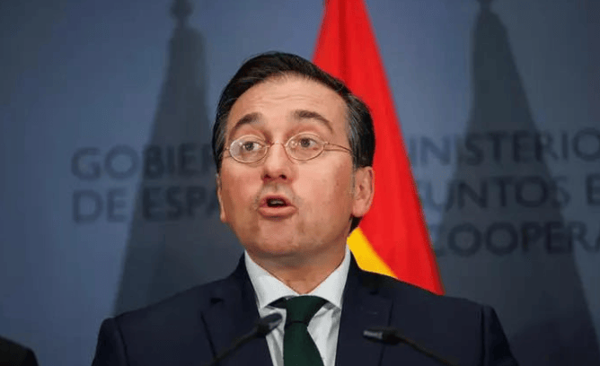 2025 外交大反转!西班牙国王访华,硬刚美国拒当挡箭牌,3 亿美元合作当场落地赚实惠