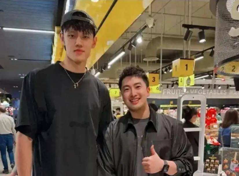 欧洲篮球联赛中文网__赛程比分+球队资讯+盘口分析曾凡博现身澳大利亚可能加盟NBL球队短期内不会回到CBA