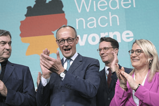 俄乌“最大输家”终于现身?现在才看懂默克尔的远见:当年坚决不用默茨,原来是德国躲过一劫