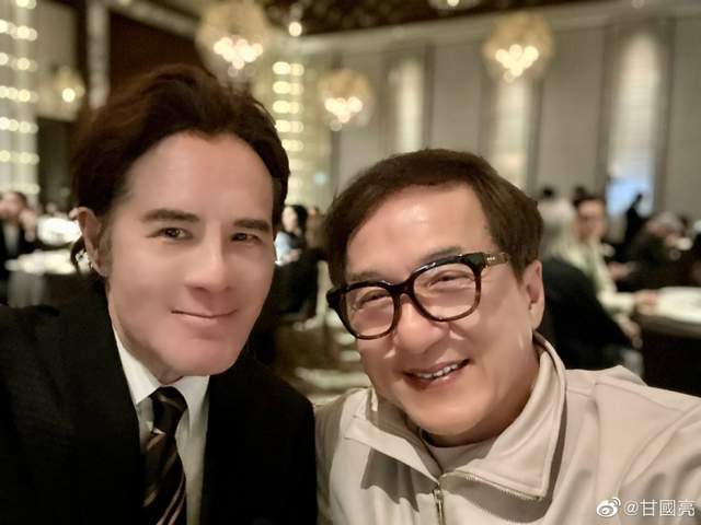 曝甘国亮疑患失智症,曾与郑裕玲同居10年,因女方拒绝性行为分手