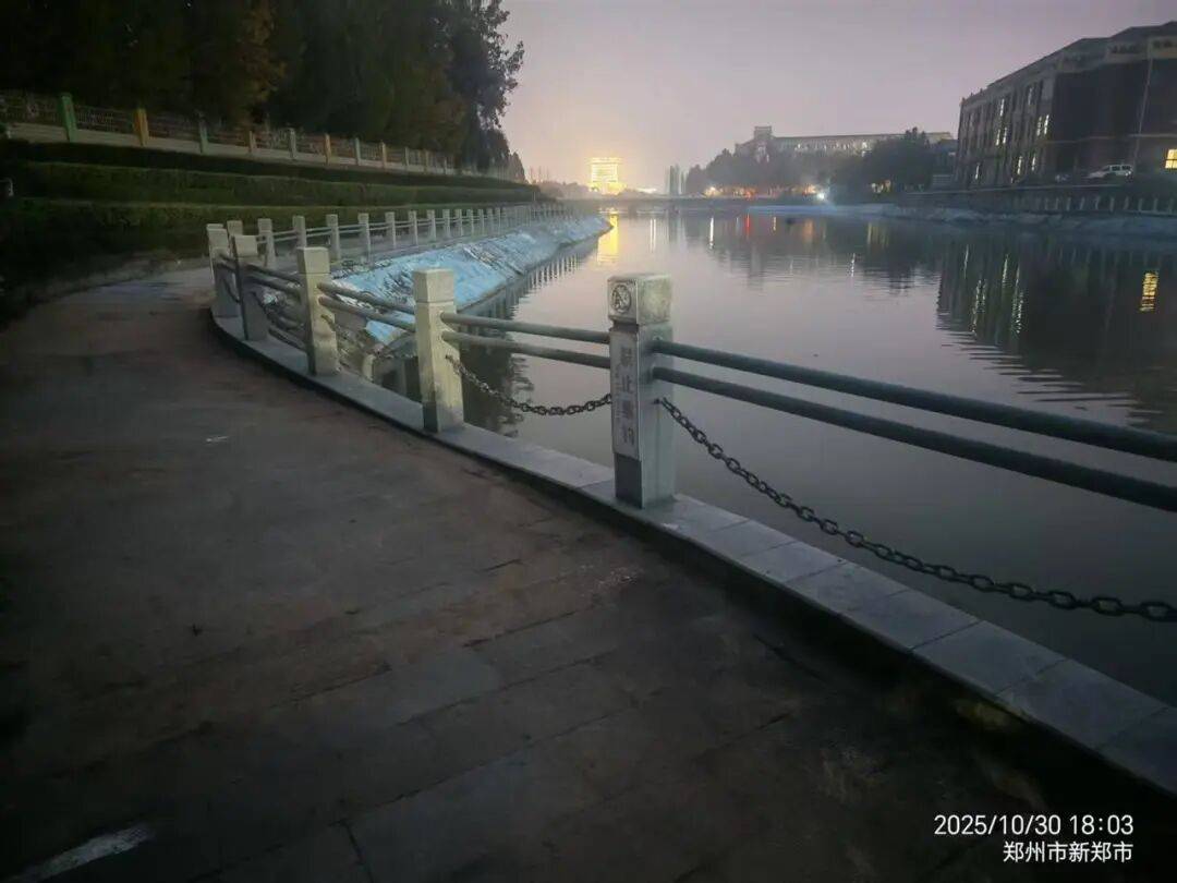 郑州19岁大二女生校园湖内溺亡 父亲：遗体已打捞上岸 校方回应