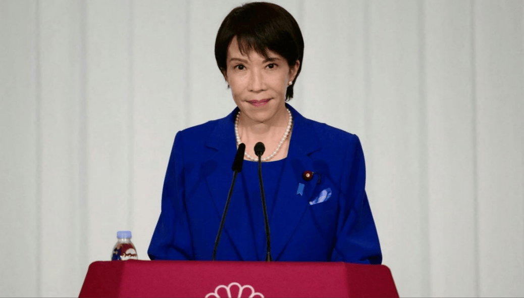 中日防长见过一面后，日本代表团启程访华，高市早苗暴露真面目