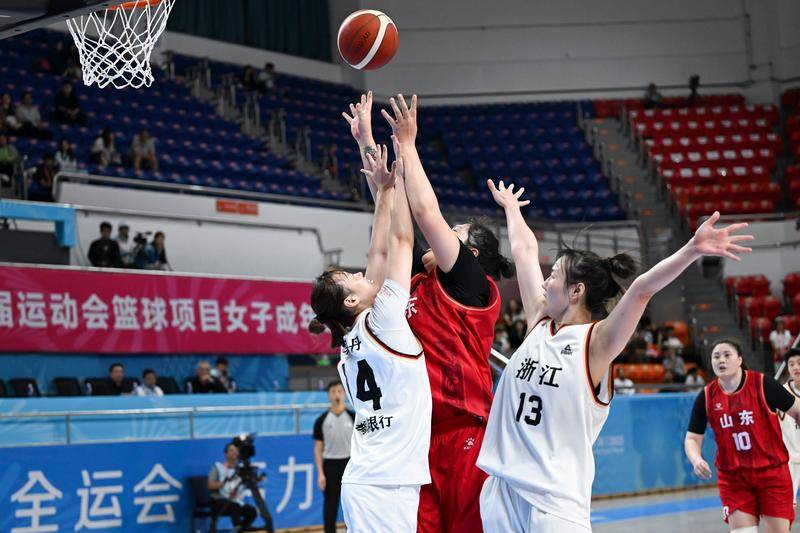 全运会女篮成年组开赛：北京击败新疆 四川98分大胜山西
