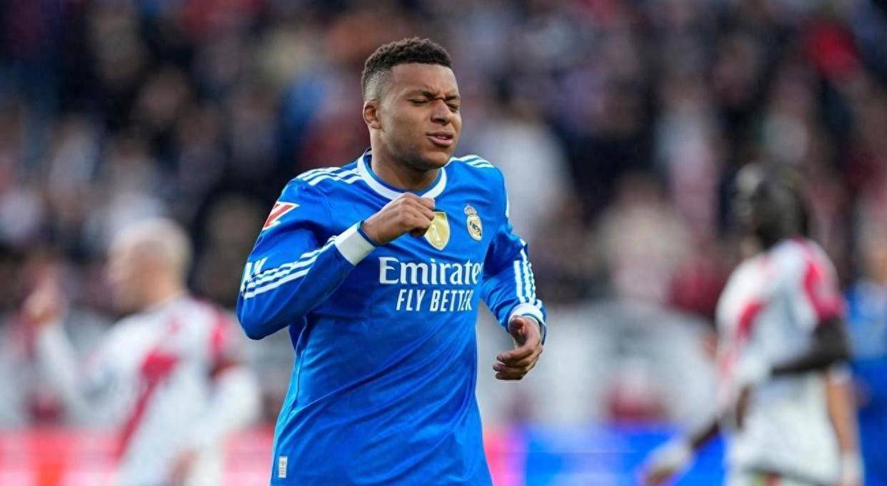 西班牙足球甲级联赛西甲最新积分榜出炉：皇马又翻车巴萨轰4球瓦伦西亚绝平