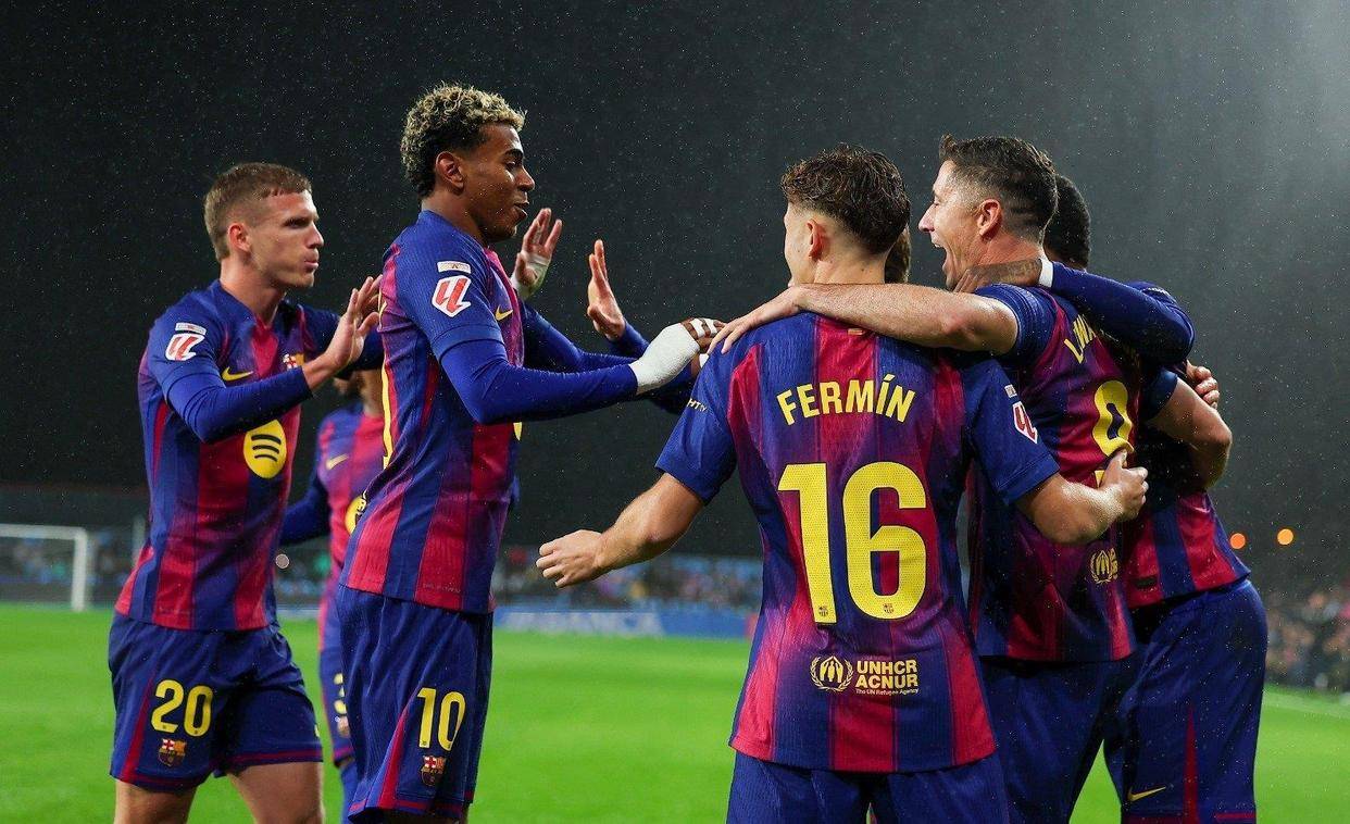 西班牙足球甲级联赛西甲新积分榜出炉：皇马丢分！巴萨4-2告捷落后榜首3分