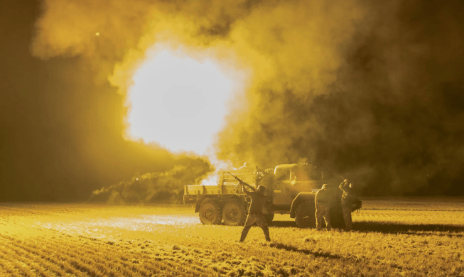 俄罗斯主动求谈判，伊斯坦布尔大门敞开，乌高官同日抵达土耳其，却只谈换俘！