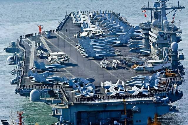 福建舰刚开始上班，美方突然发现不对劲，拍到了一个从未见过的装置