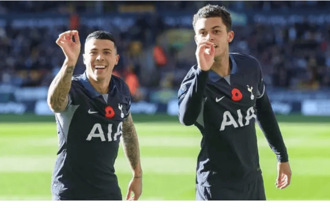 英超联赛免费高清直播+实时赛程+积分预测（2025赛季全覆盖）狼队逆转绝杀热刺成为英超领头羊——狼队在联赛