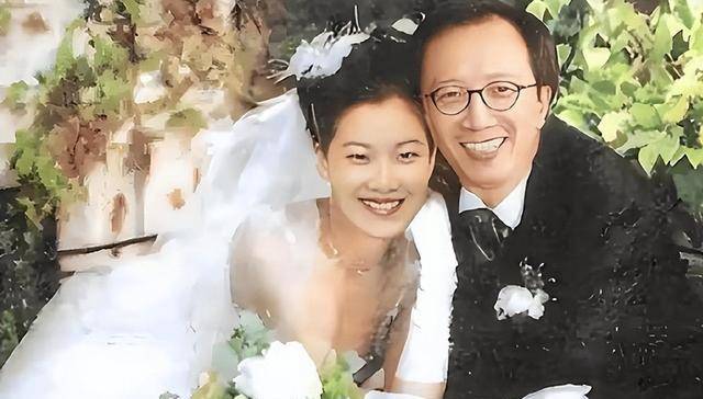 恩爱23年架不住残酷现实!73岁梁锦松衰老明显,47岁伏明霞仍艳丽如花