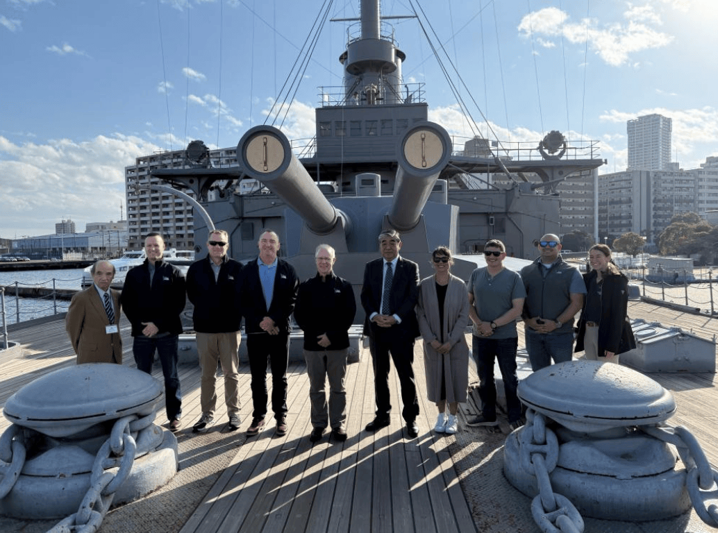 中方舰艇编队刚进钓鱼岛，日本就提出“严正抗议”，不到24小时，美军也掺和进来