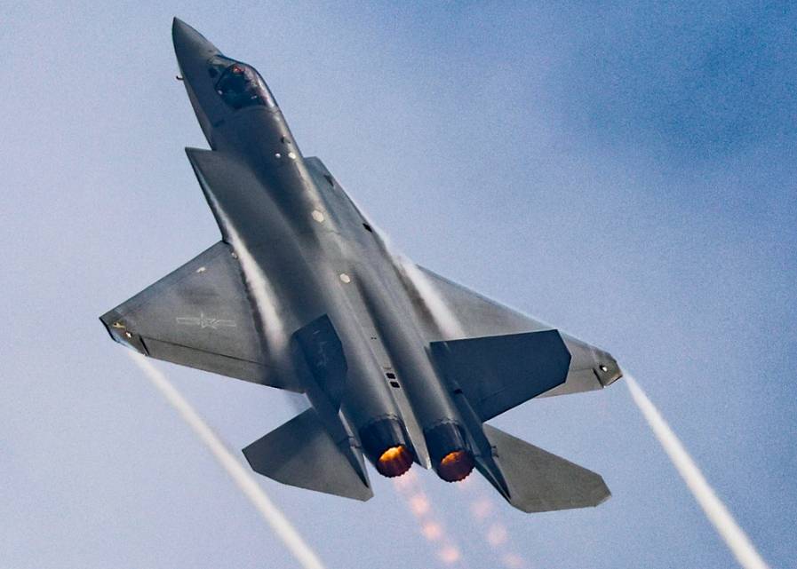 不许福建舰进台海！台军放狠话，要用数百枚导弹让解放军有来无回