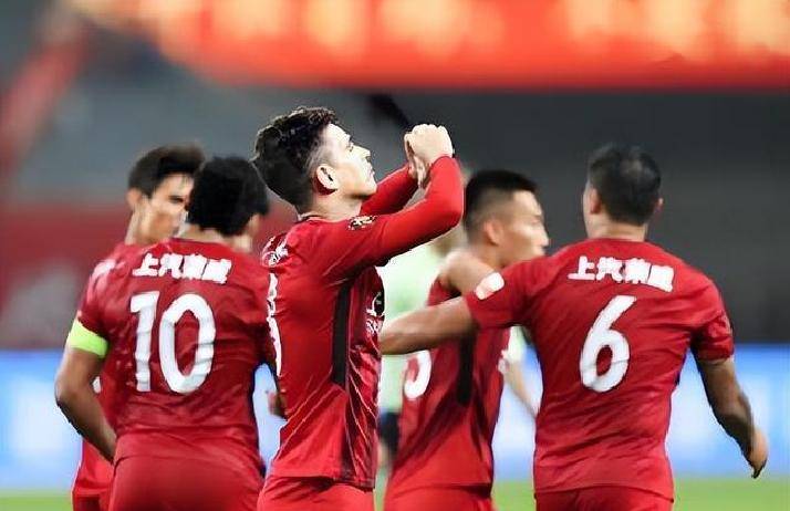 350万欧！上港再追国安外援古加2025江西省城市足球联赛-赛程/比分/球队阵容全掌握-本地足球热血来袭！归化他或成国足前场指挥官