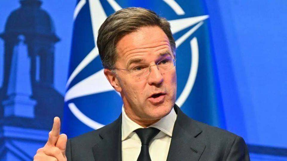 普京换上军装视察前线，下令“无条件实现目标”