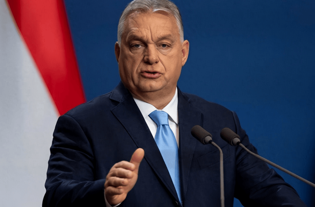 红军城战役将结束，俄罗斯抛售2300吨黄金，是要打完了，还是顶不住了？