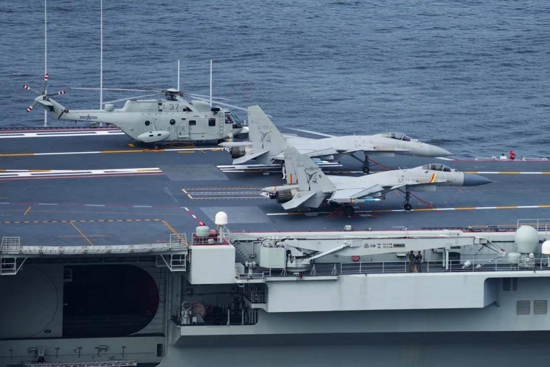 三哥又赢了！印度“光辉”只坠毁2架，“中国歼-15坠毁300架”？